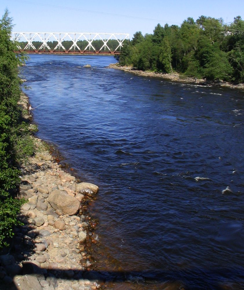 2006_Karjala-Vuoksen-alajuoksu-rautatiesilta.jpg