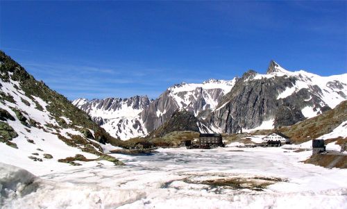 2006-Alpit-Col-Du-Grand-St-Bernard-etelaan.jpg