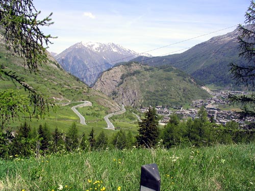 2006-Alpit-La-Thuile-matkalla-Col-Du-Petit-St-Bernardille.jpg