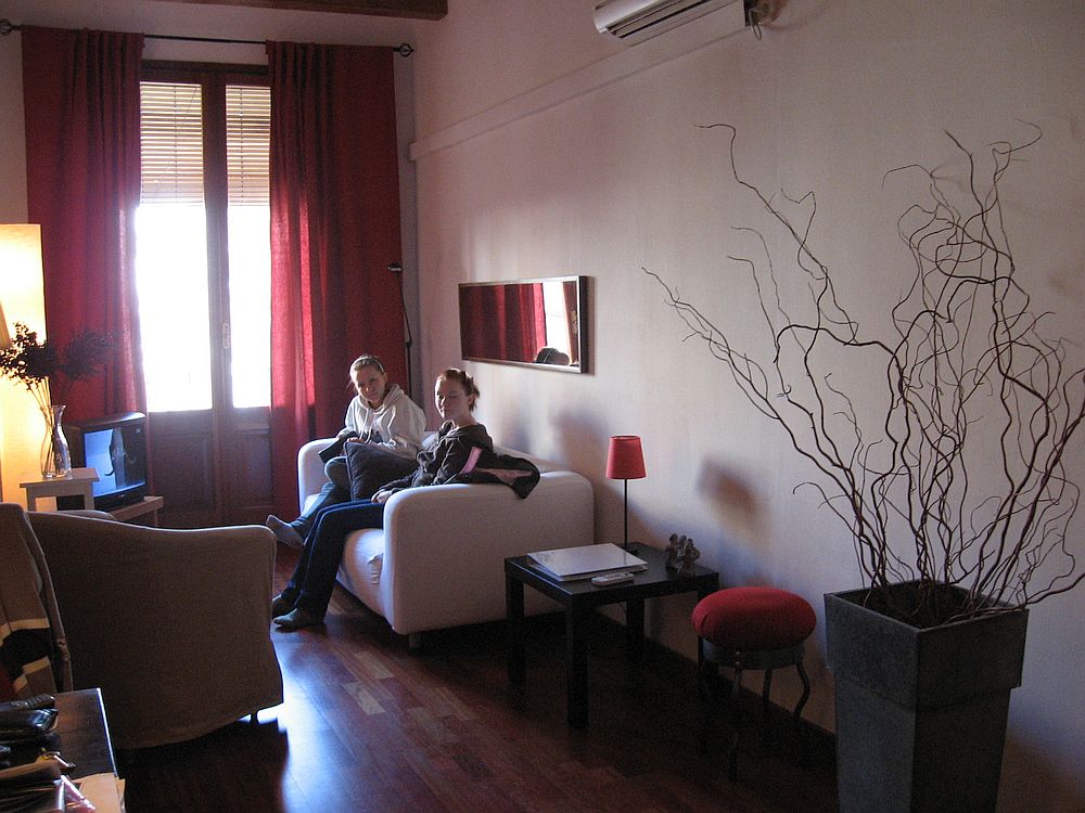 2007-Barcelona-Apartamentos-ovelta.jpg