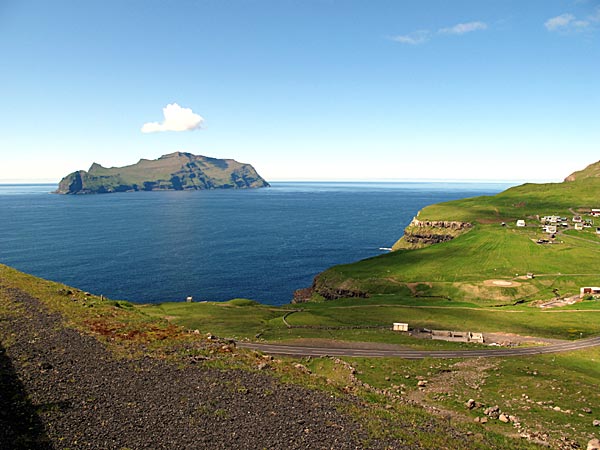 2009-Faroes-Gasadalur-ja-Mykines.jpg