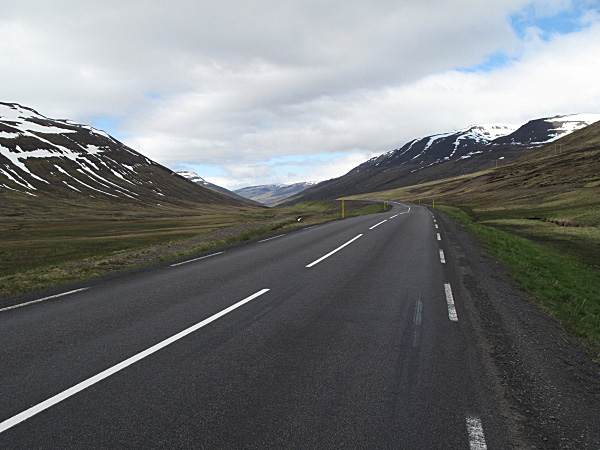 2009-Islanti-Akureyrista-pois-600.jpg