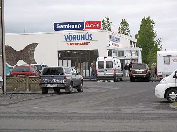 2009-Islanti-Egillstadir-ensimmainen-kauppa-600.jpg