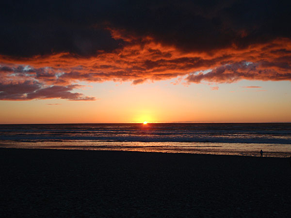 2009-NZ-Auringonlasku.jpg