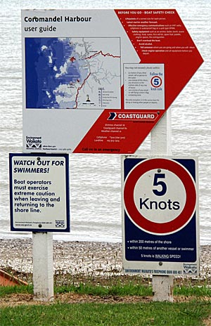2009-NZ-Pohjoissaari-Coromandel-Satamaohje.jpg