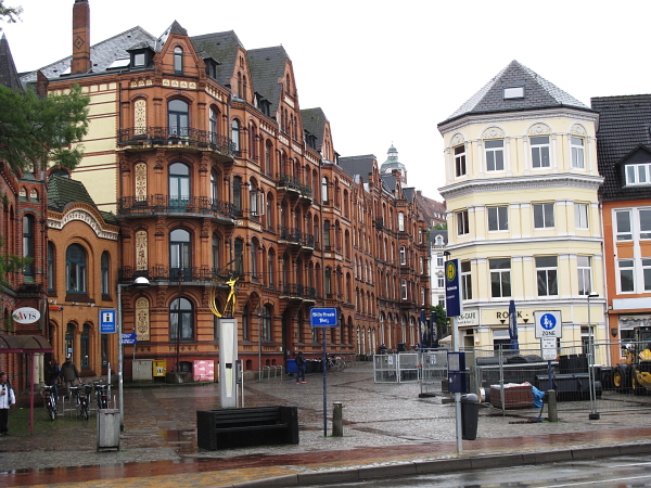 2012-Saksa-Flensburg-kavelukatu-edessa.JPG